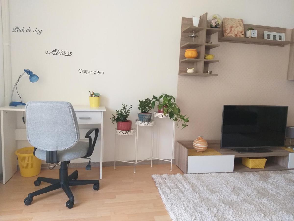 Simon Apartman Tiszafüred Екстериор снимка