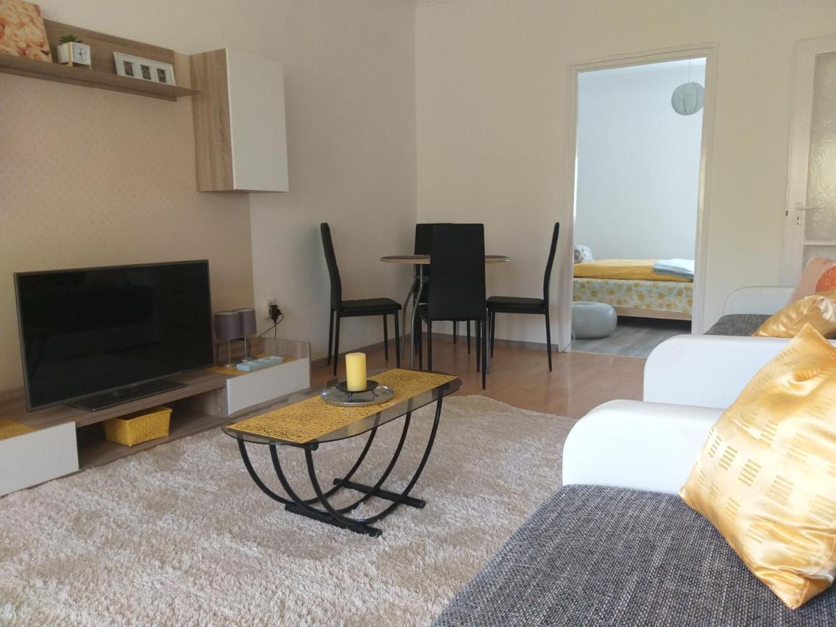 Simon Apartman Tiszafüred Екстериор снимка